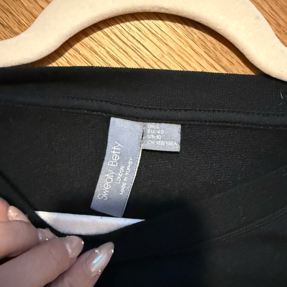 Sweaty Betty Black Crewneck - Size 10 - Good Condition - Picture 3 of 3